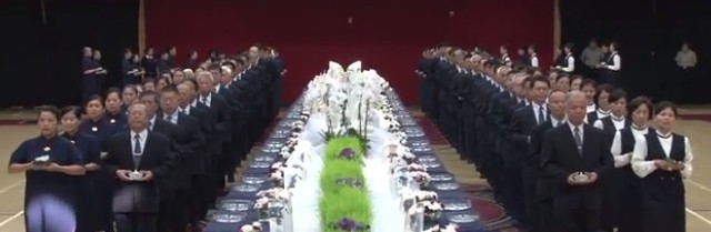 捧燈湯花隊伍